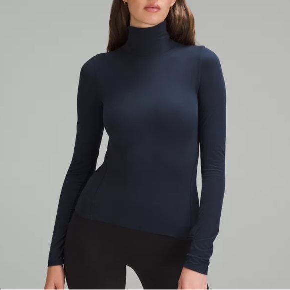 Lululemon Wondermost Ultra Nulu Long Sleeve Turtleneck - Picture 1 of 6